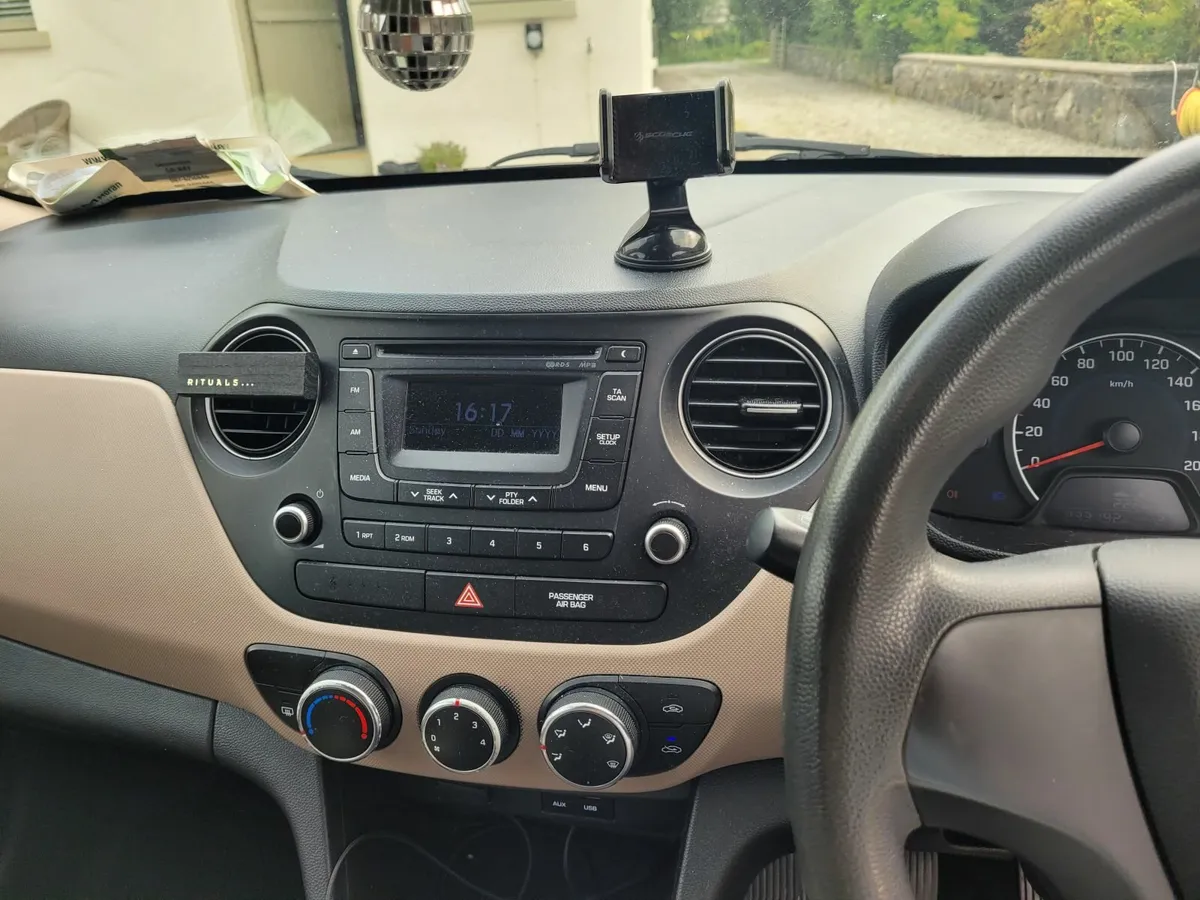 141  Hyundai i10  5 door 1.0 petrol...new NCT - Image 2