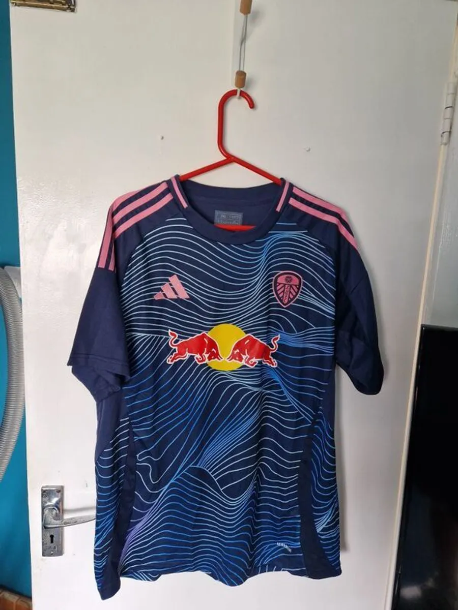 Leeds United away kit 24/25