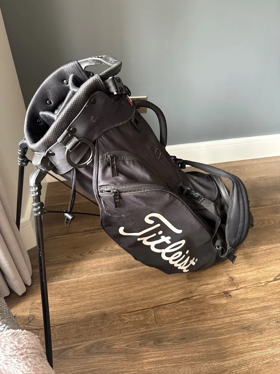 Titleist Stand Bag - Image 1