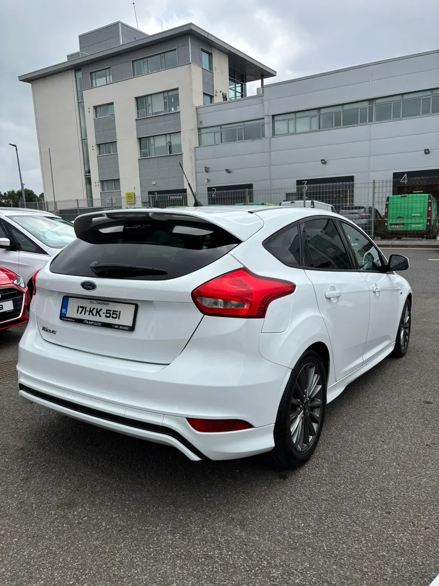 FORD FOCUS ST-LINE 2017 TDCI - Image 3