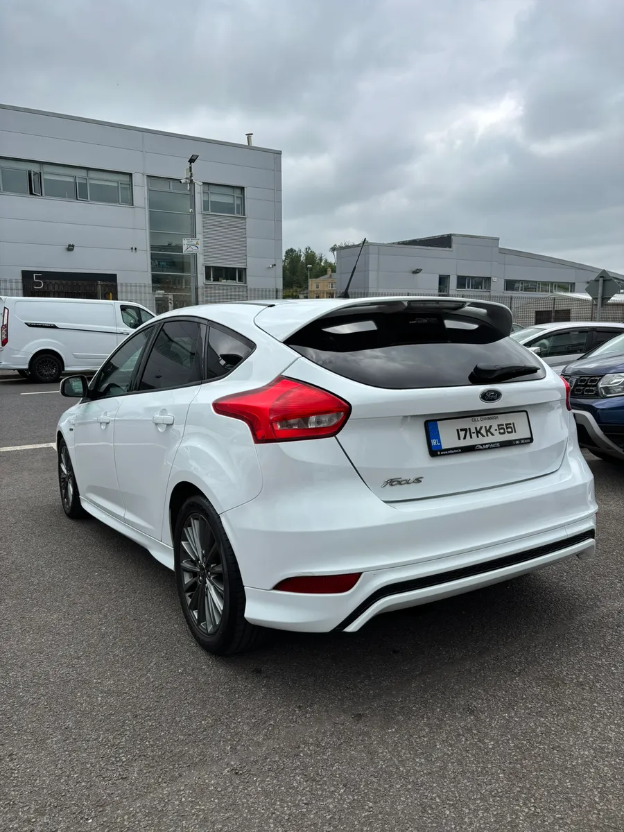 FORD FOCUS ST-LINE 2017 TDCI - Image 4