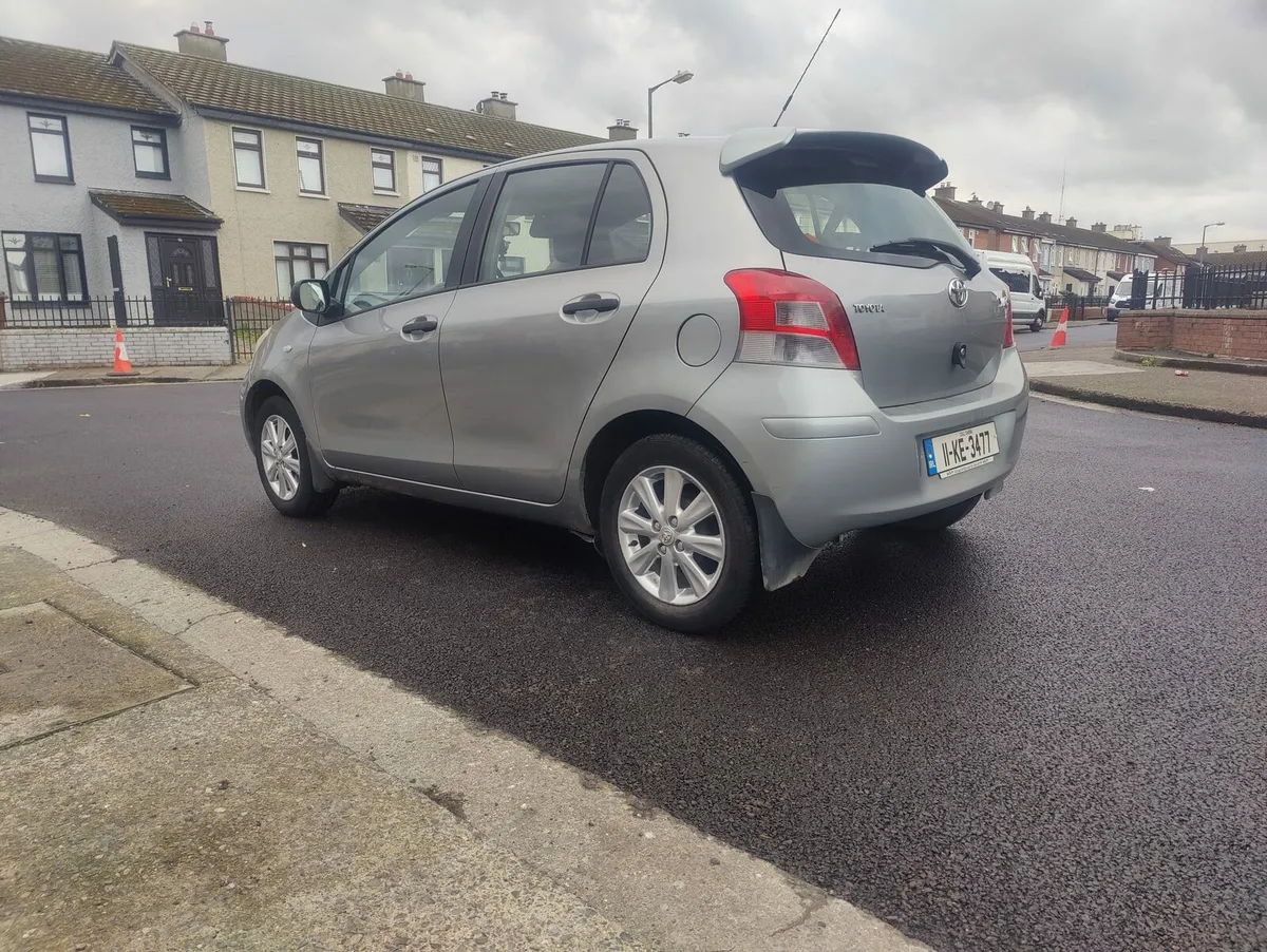 Toyota Yaris - Image 4