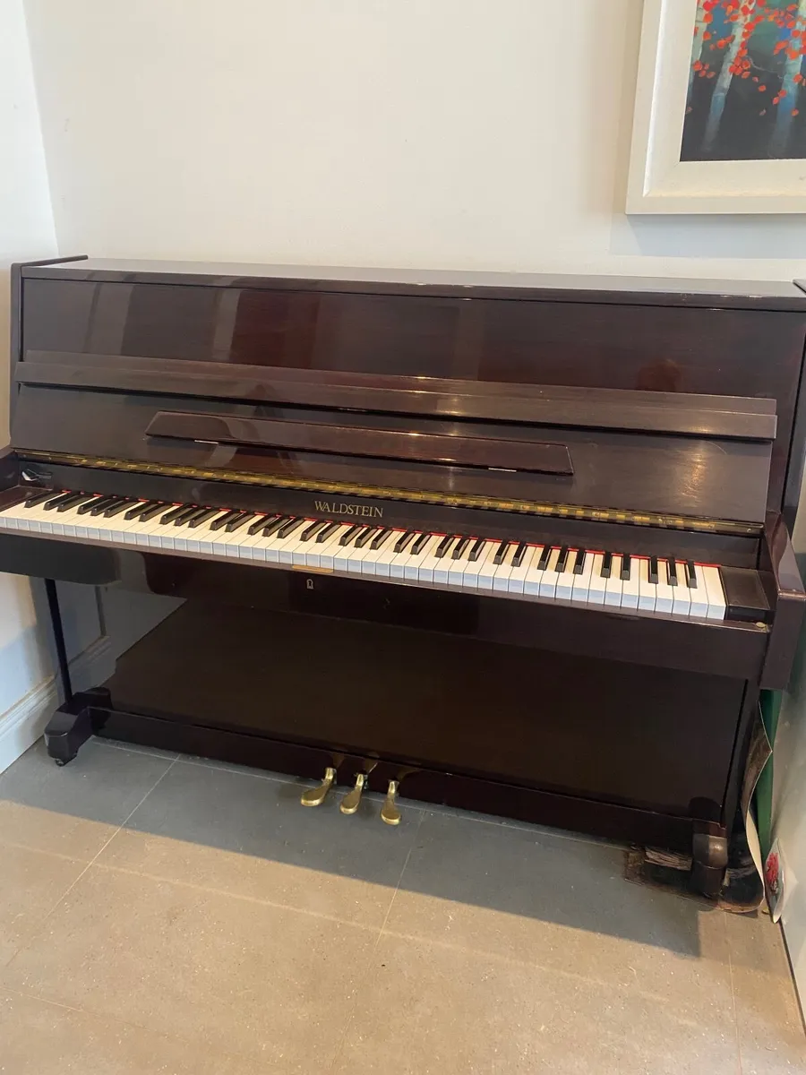 Piano - Image 1