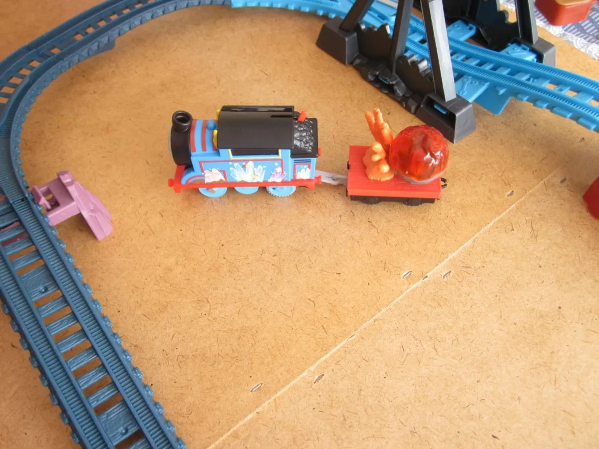 Thomas & Friends Crystal Caves Adventure Set - Image 3