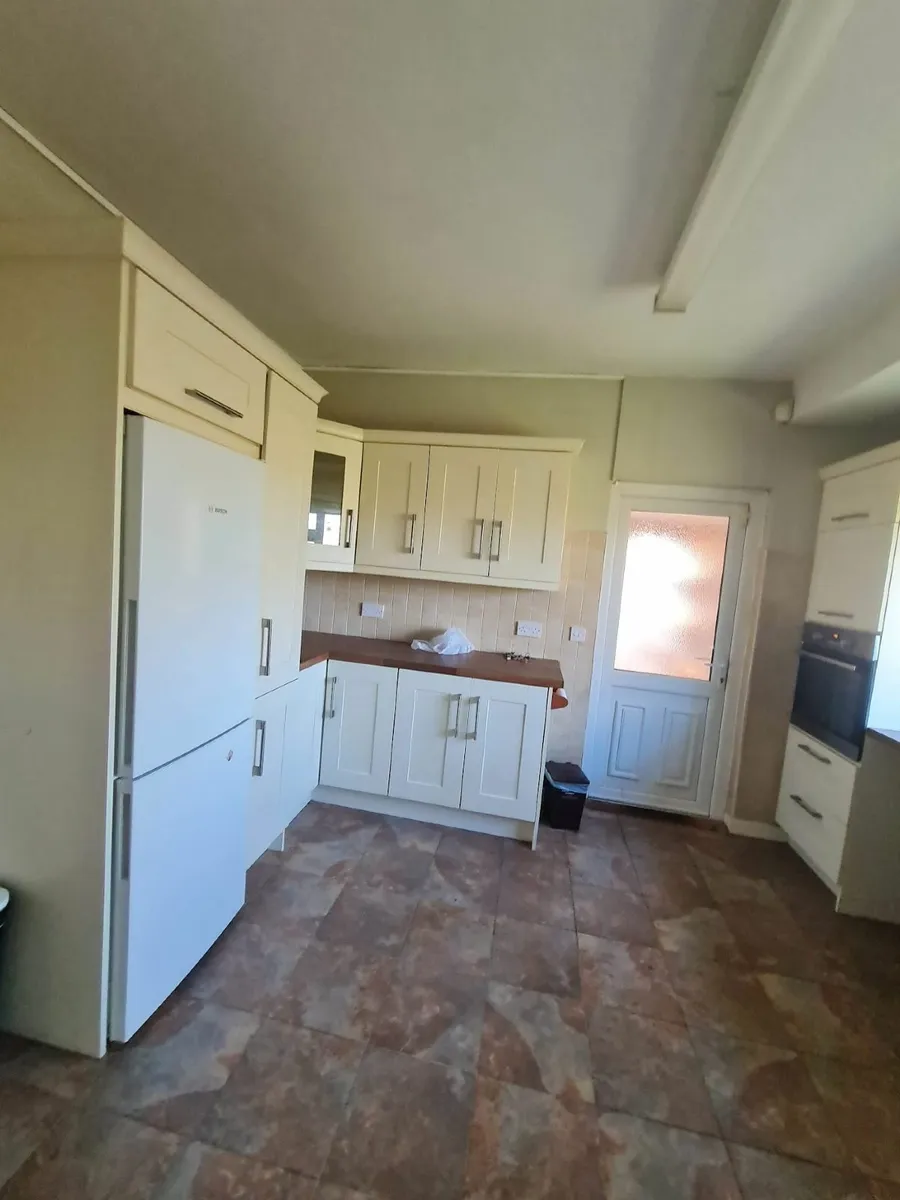 Newish Kitchen For Sale- Collection from Dublin 13 - Image 1