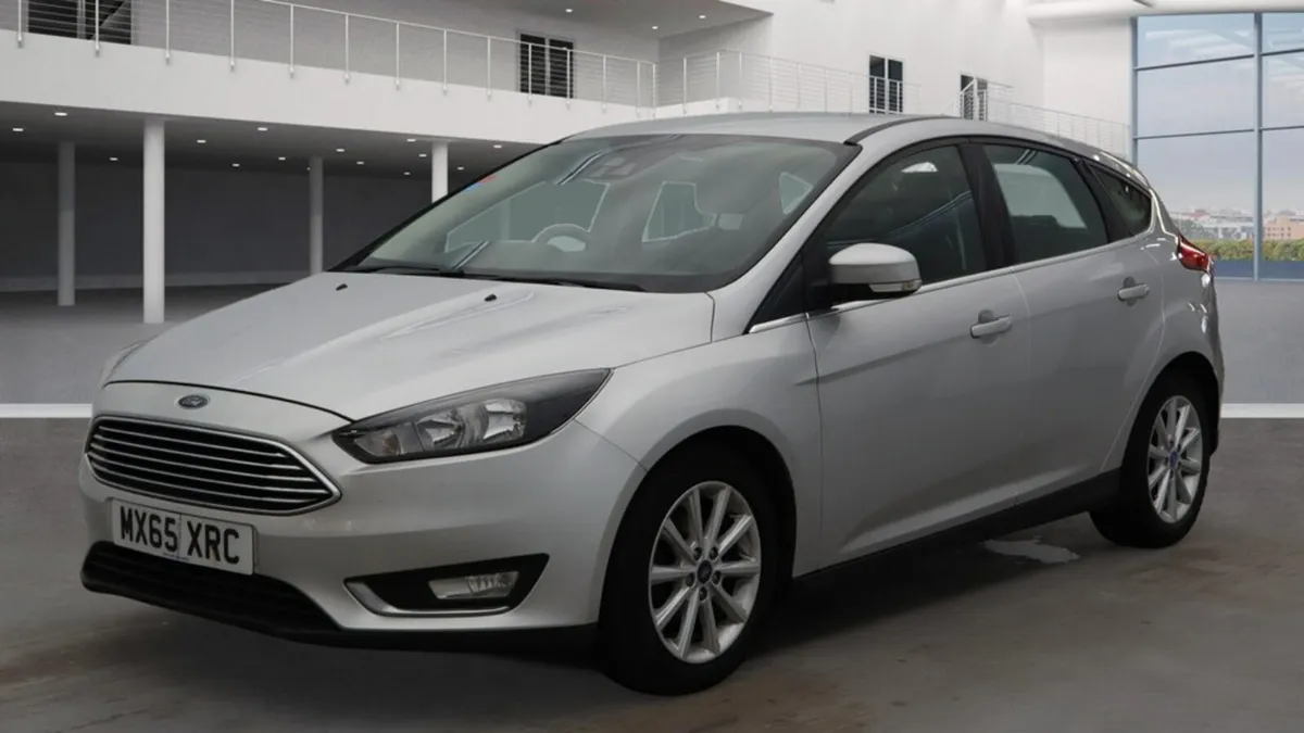 Ford Focus 2015 - Image 2