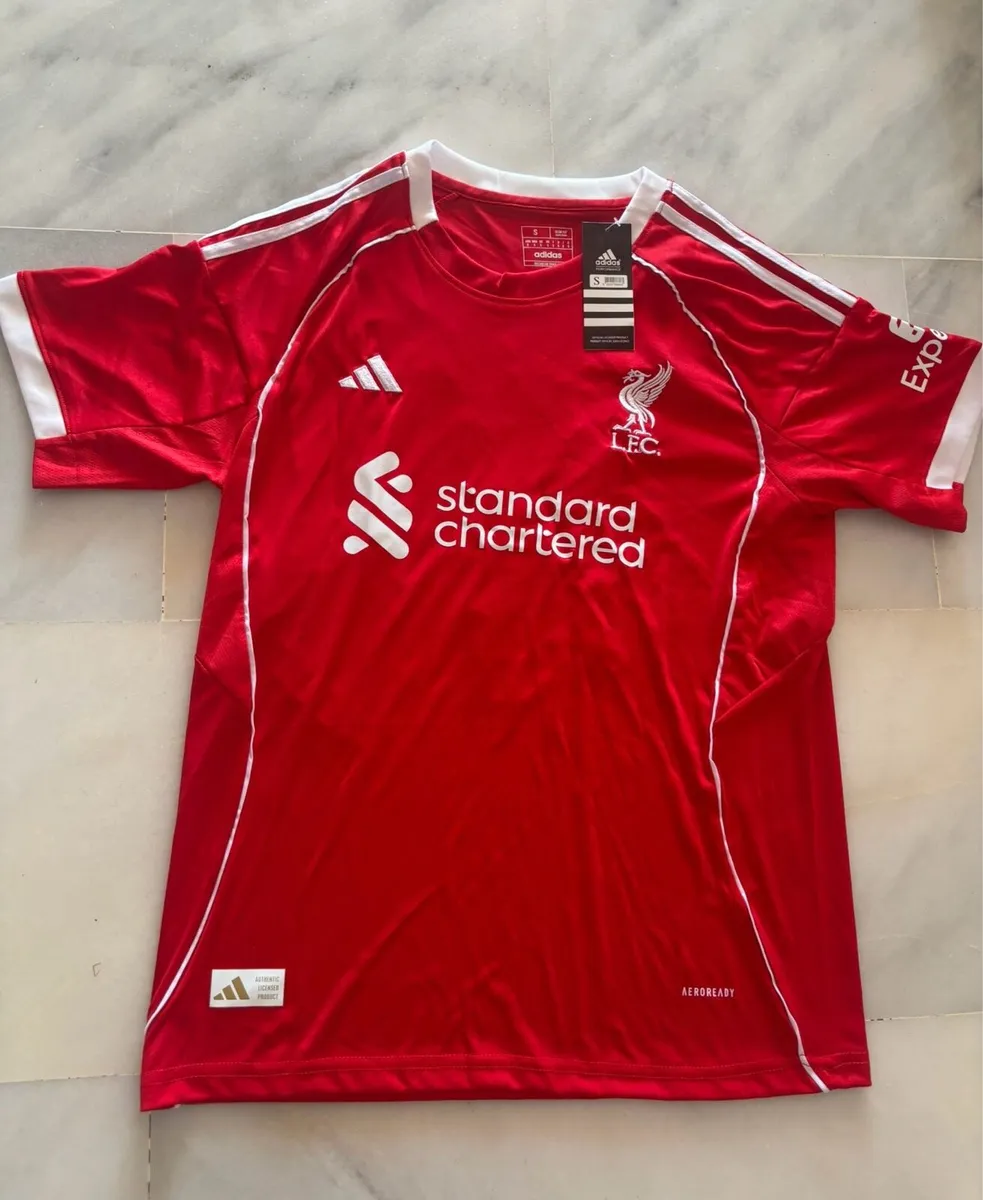 Liverpool 25/26 home jersey - Image 2