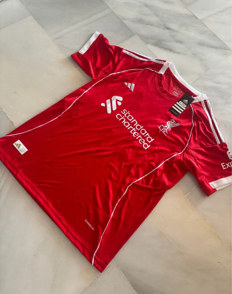 Liverpool 25/26 home jersey - Image 3
