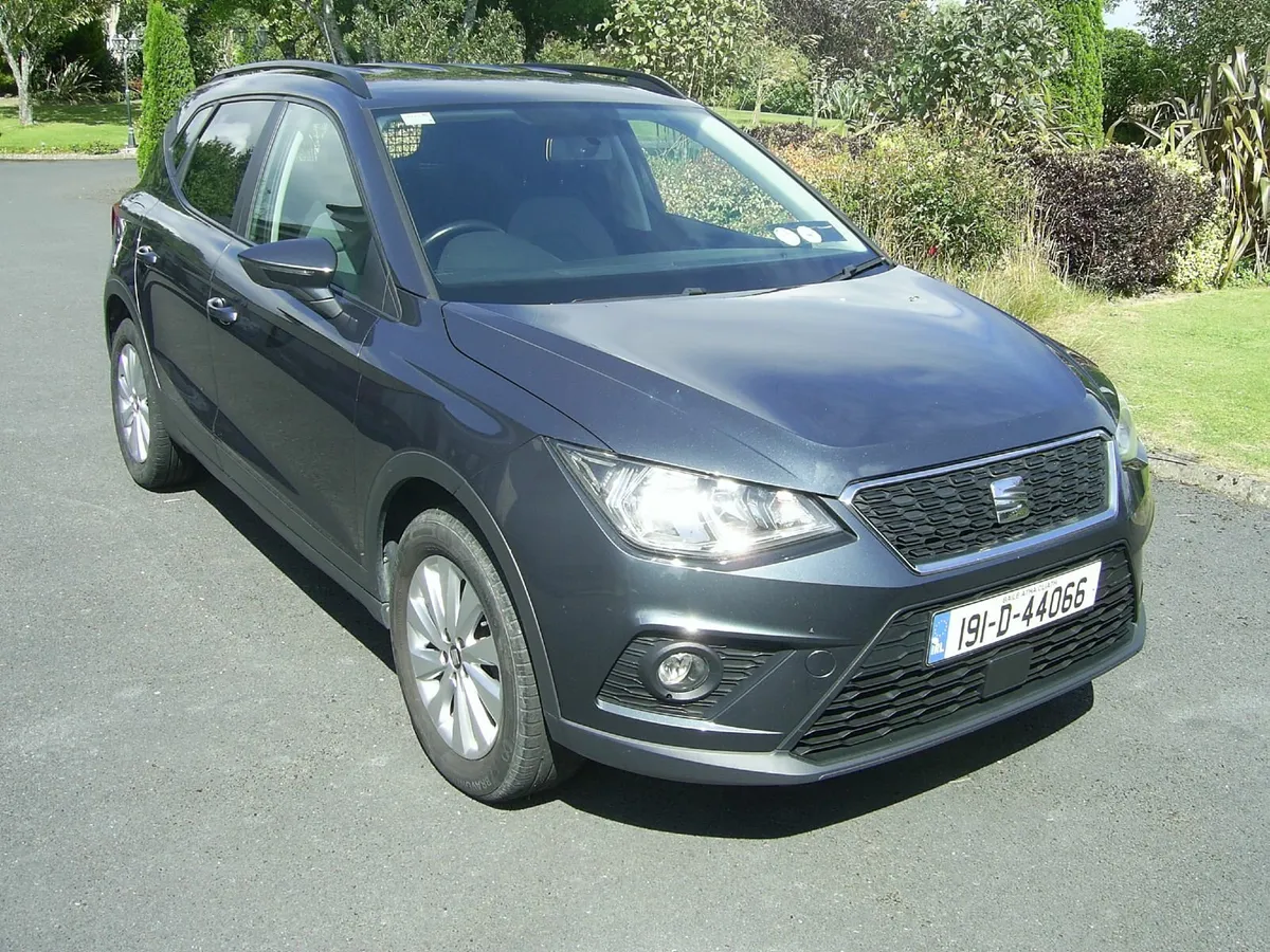 SEAT Arona 2019 no vat TINY MILEAGE - Image 1