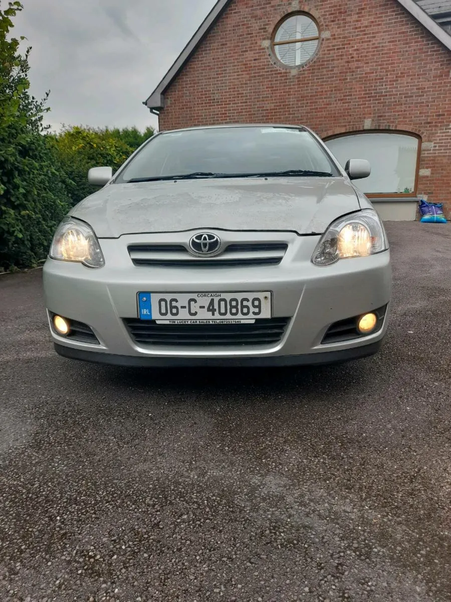 Toyota corolla - Image 3