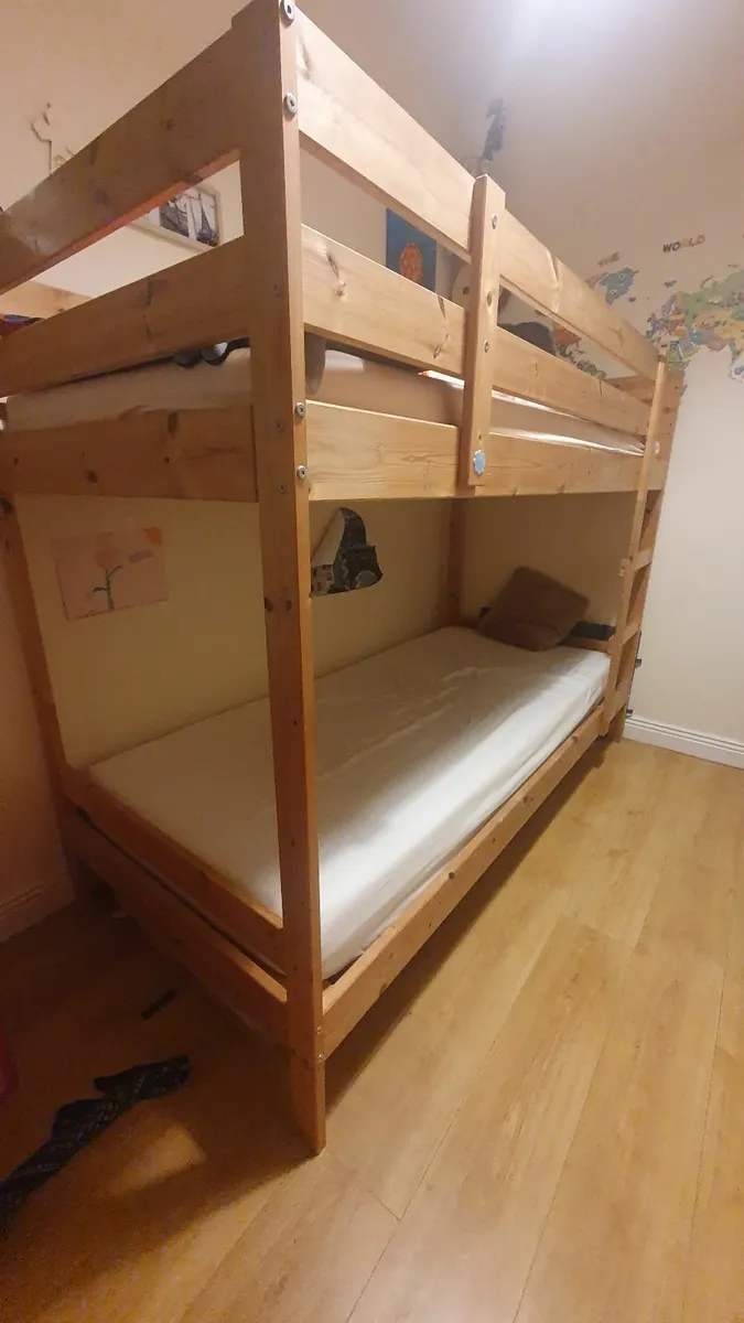 Bunk bed - Image 1