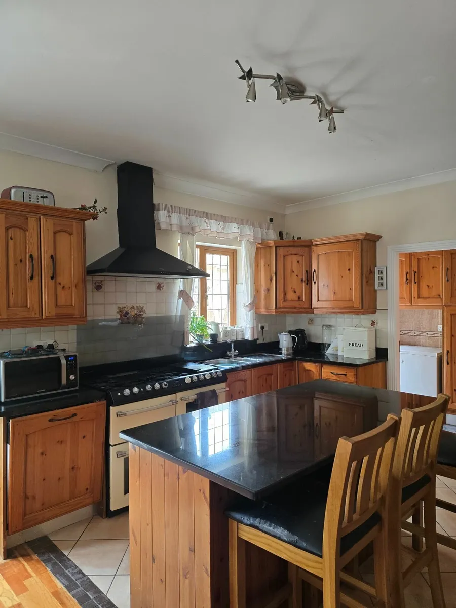 Kitchen contents - Image 2
