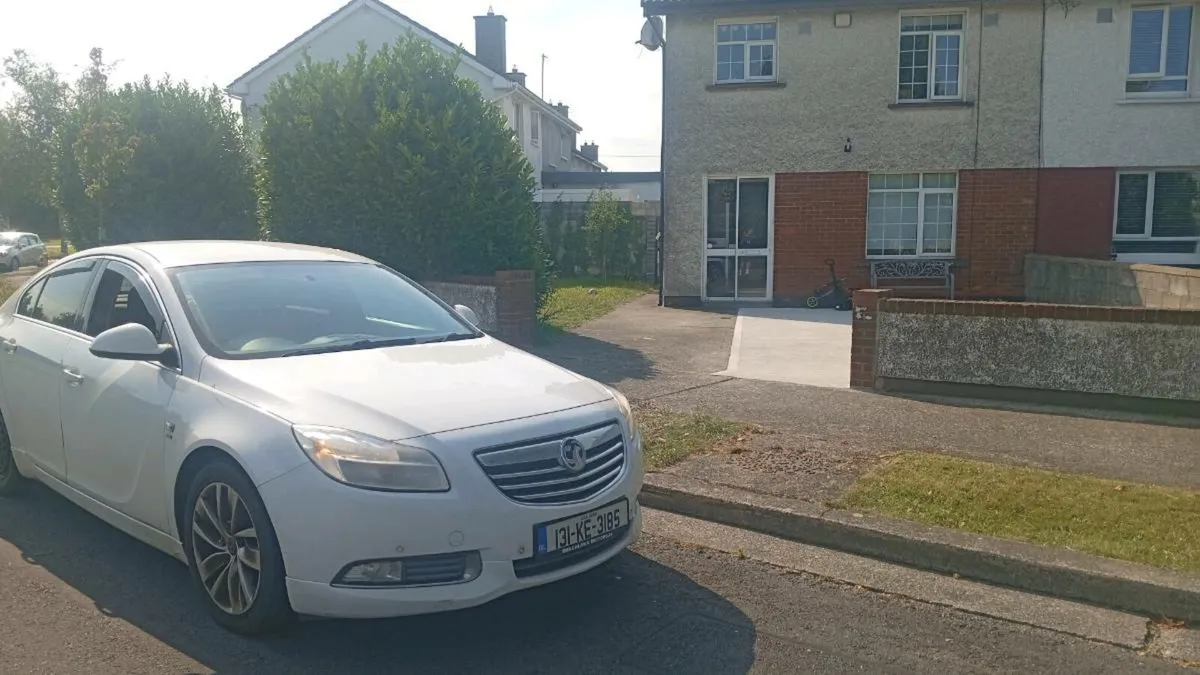2013 Opel insignia diesel - Image 3