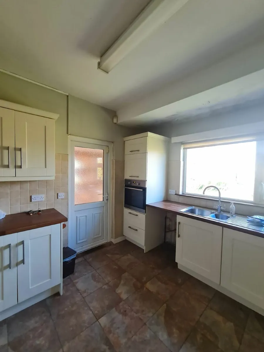 Newish Kitchen For Sale- Collection from Dublin 13 - Image 3