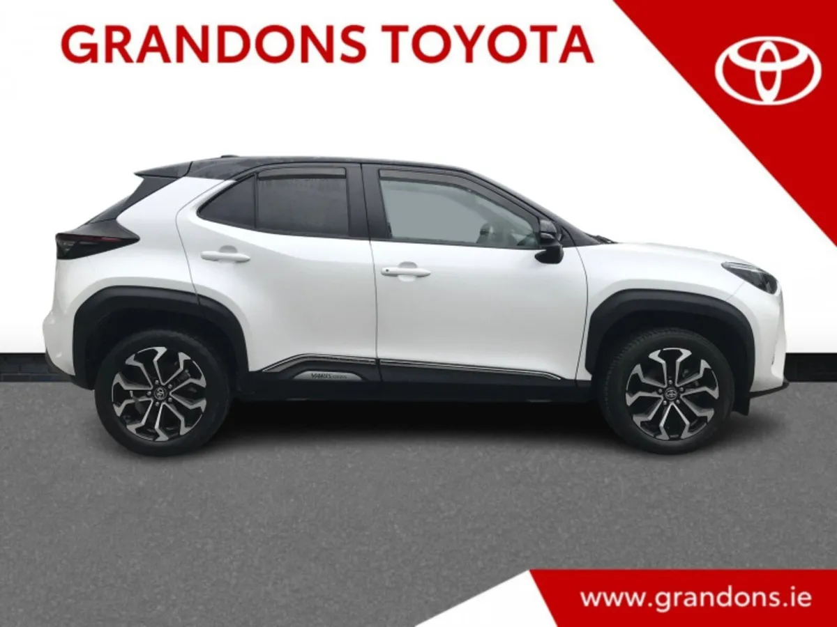 Toyota Yaris Cross LUNA SPORT - GRANDONS - Image 3