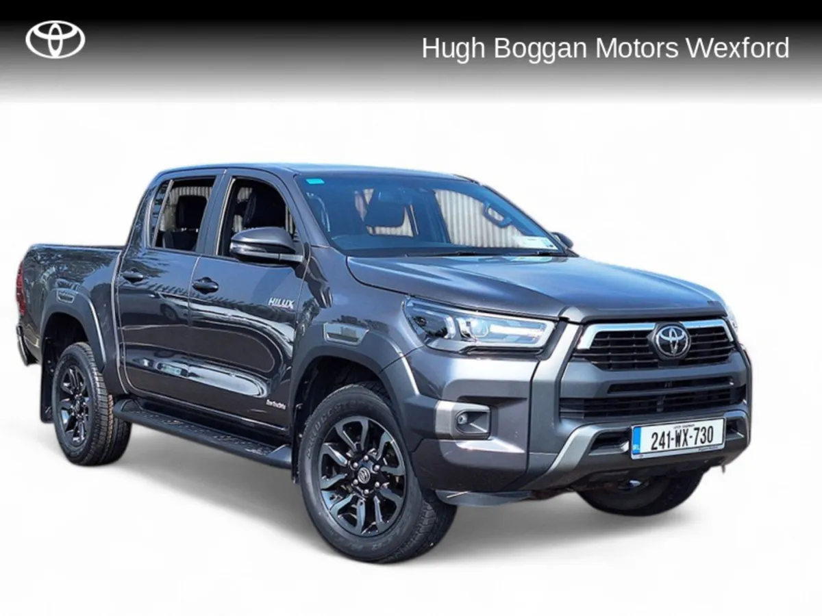 Toyota Hilux 2.8 INVINCIBLE AUTOMATIC - Image 1