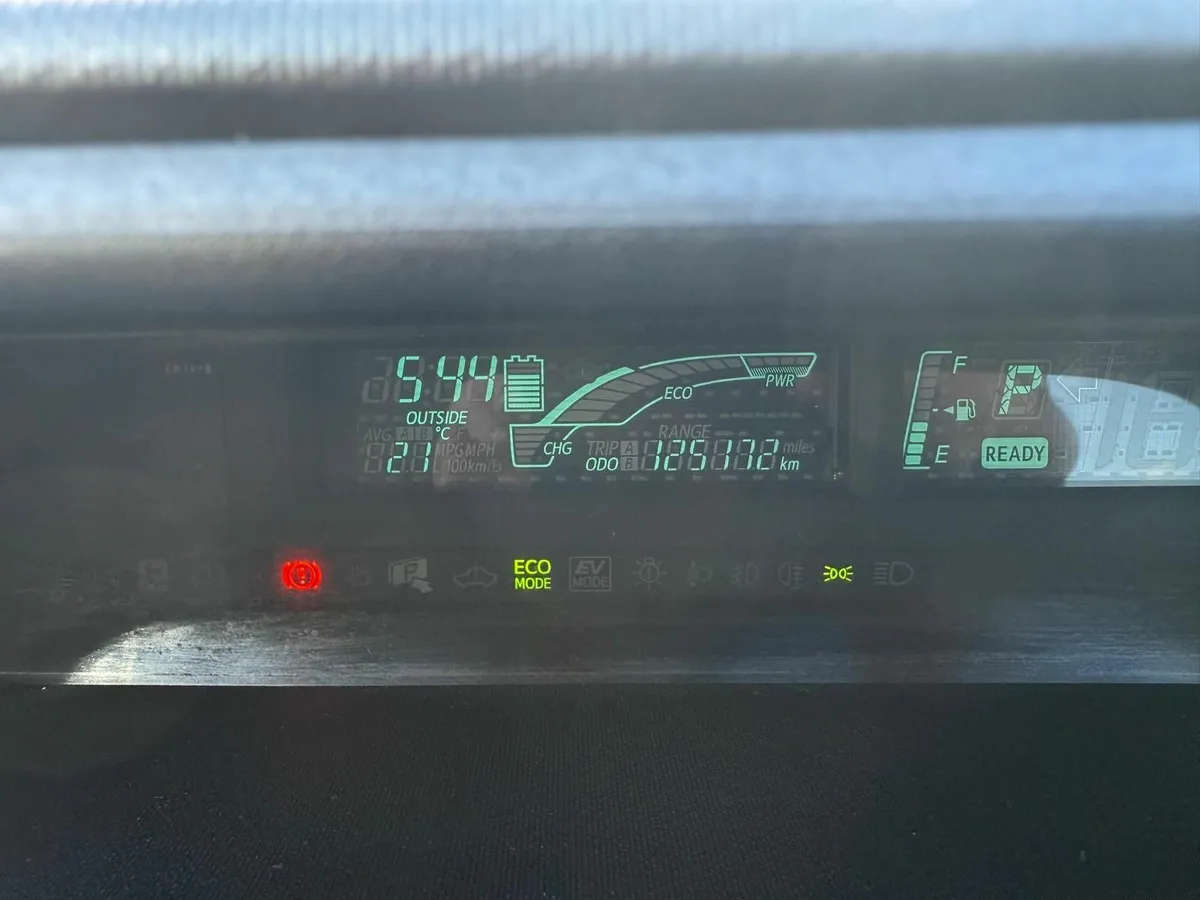 Toyota Aqua 2013 Hybrid - Image 4