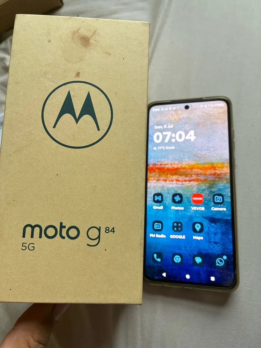 Motorola smart phone - Image 1