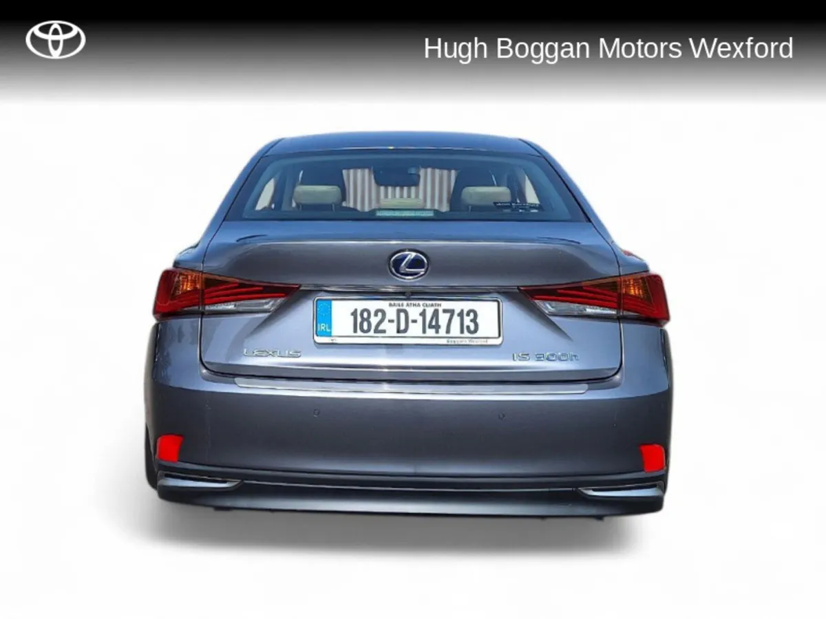 Lexus IS IS300h Luxury (NEDC2) - Image 4