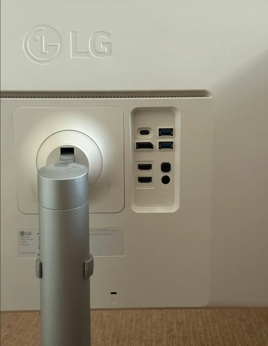LG 27UL850 4K UHD Monitor - Image 3
