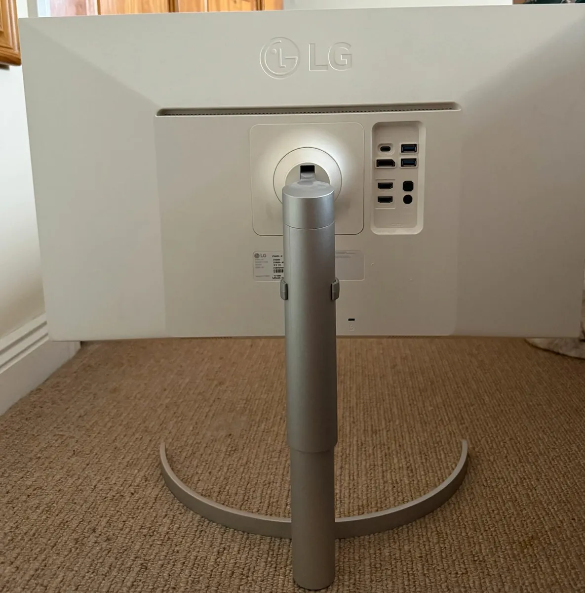 LG 27UL850 4K UHD Monitor - Image 4