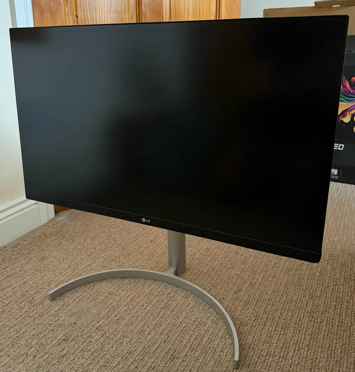 LG 27UL850 4K UHD Monitor - Image 1