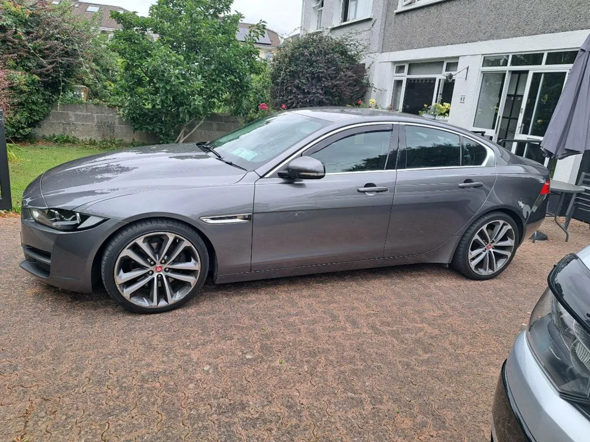 2017 jaguar xe prestige - Image 3