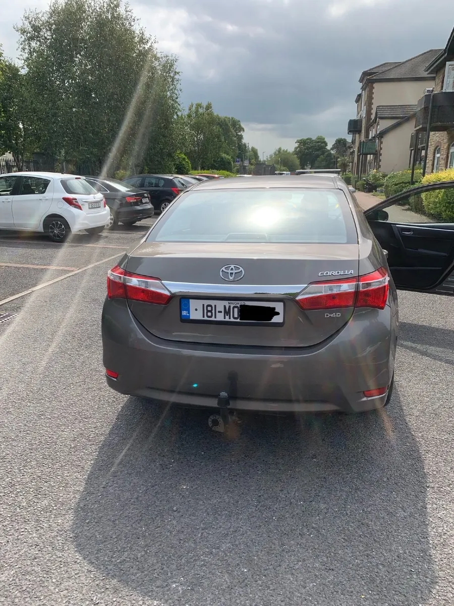 Toyota Corolla 2018 - Image 2