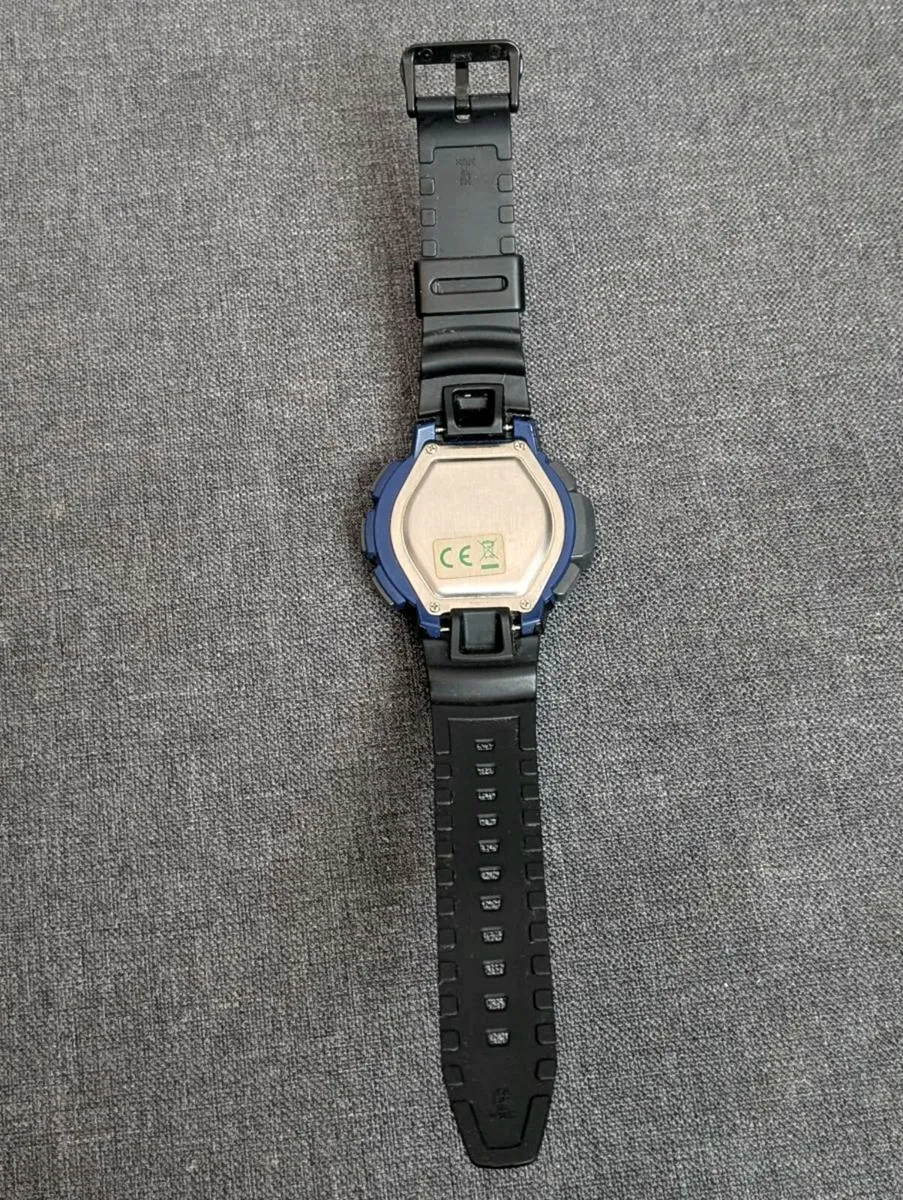 Casio triple sensor men's sports watch - Image 3