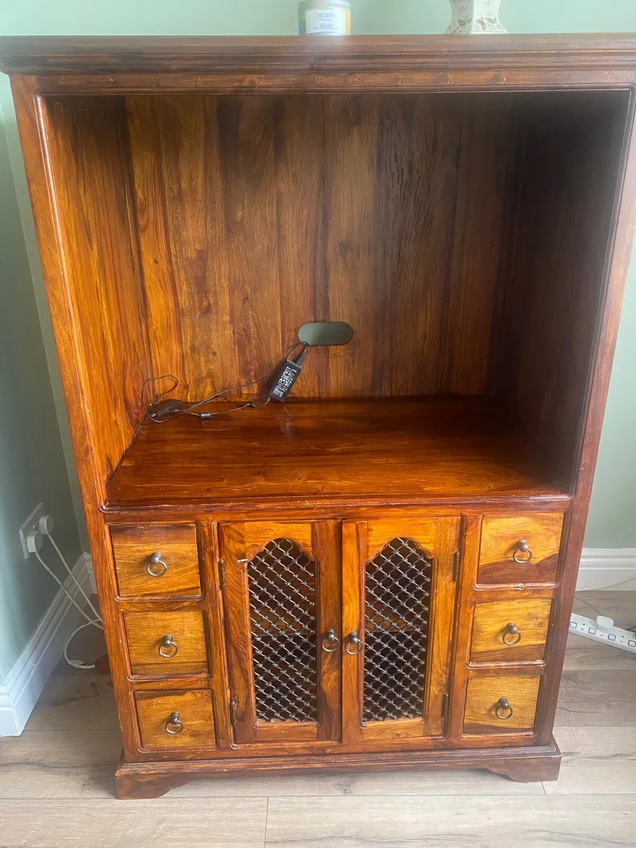 Sideboard - Image 1