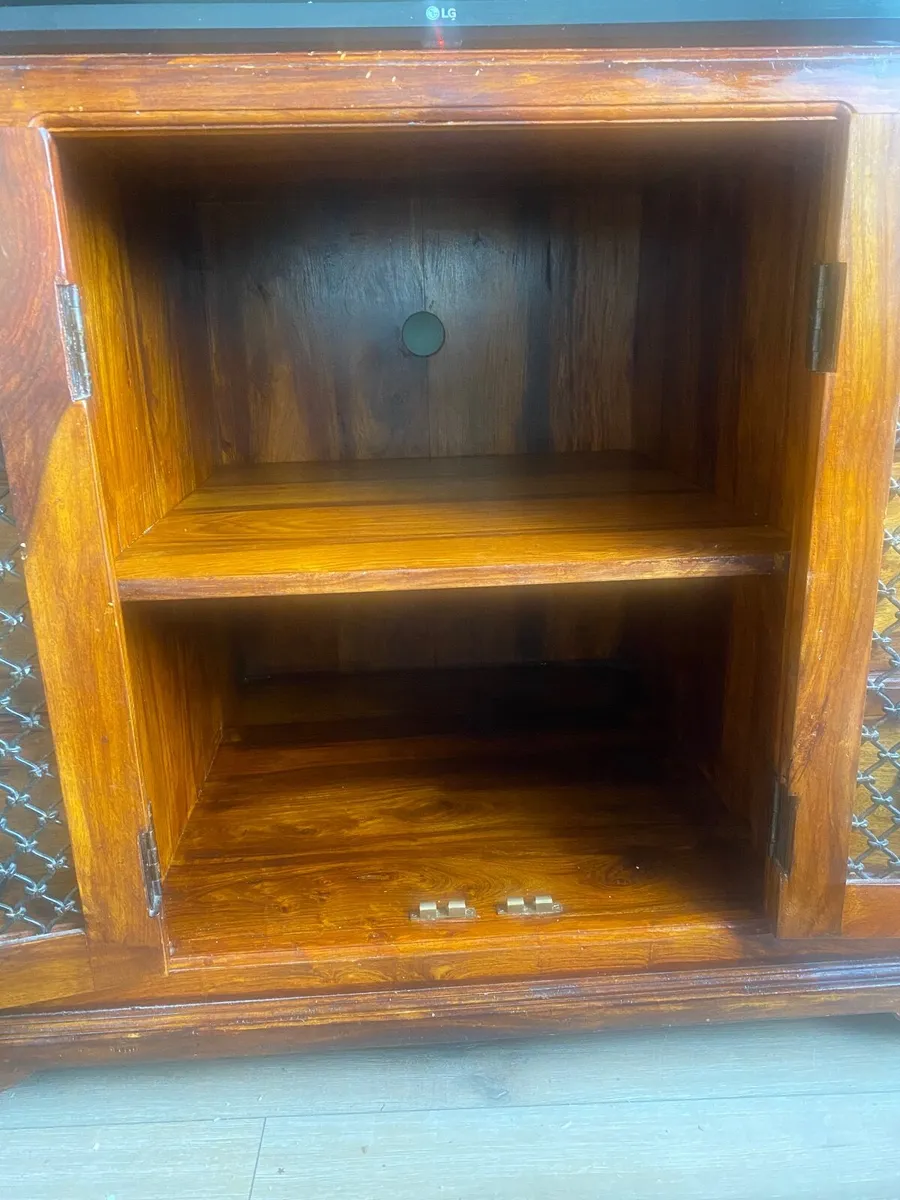 Sideboard - Image 4
