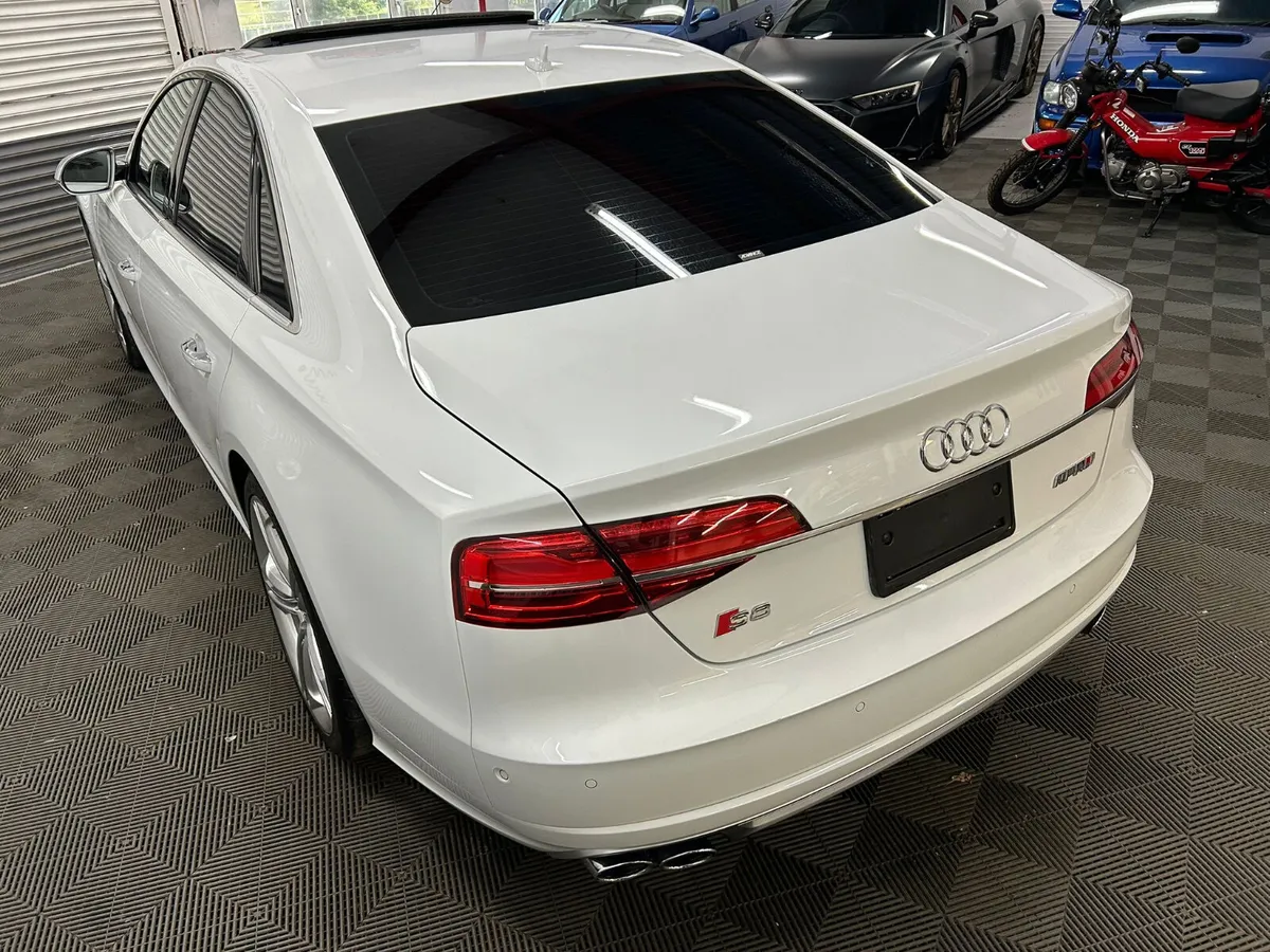 AUDI S8 4.0 V8 QUATTRO DEC 2014 - Image 4