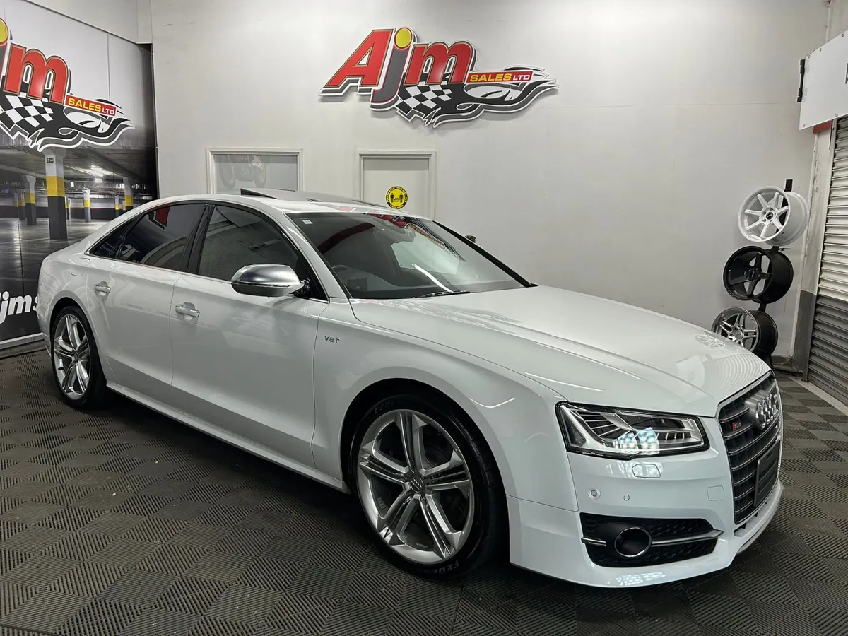 AUDI S8 4.0 V8 QUATTRO DEC 2014 - Image 2