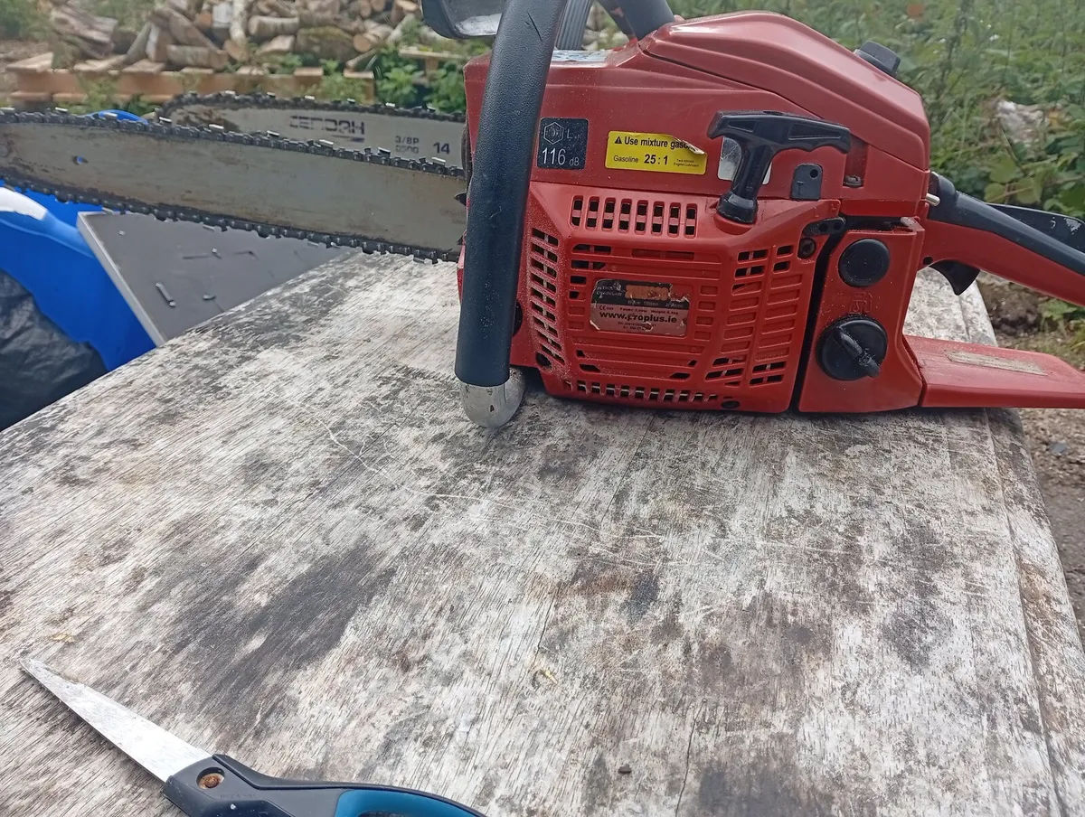 Chainsaw