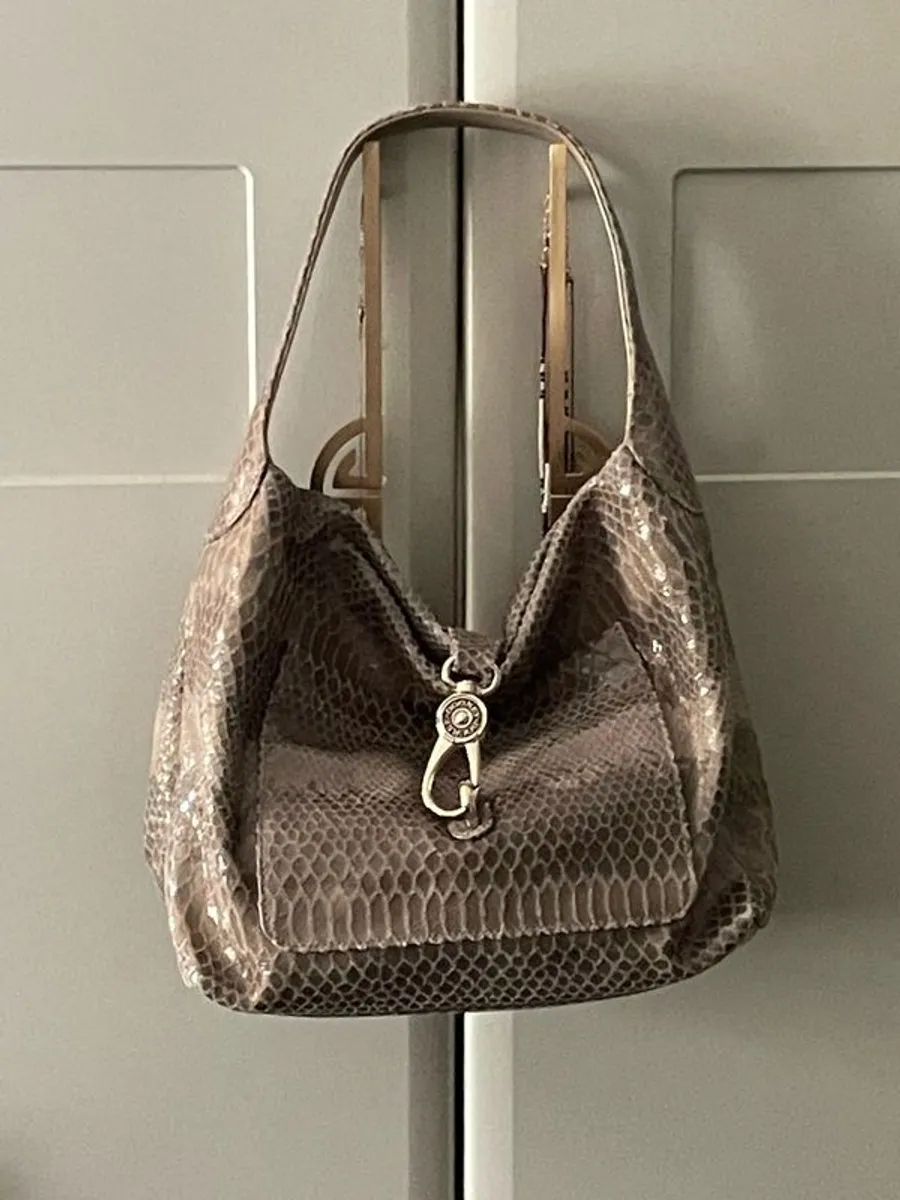 Dooney and Bourke lizard embossed leather vintage bag - Image 1