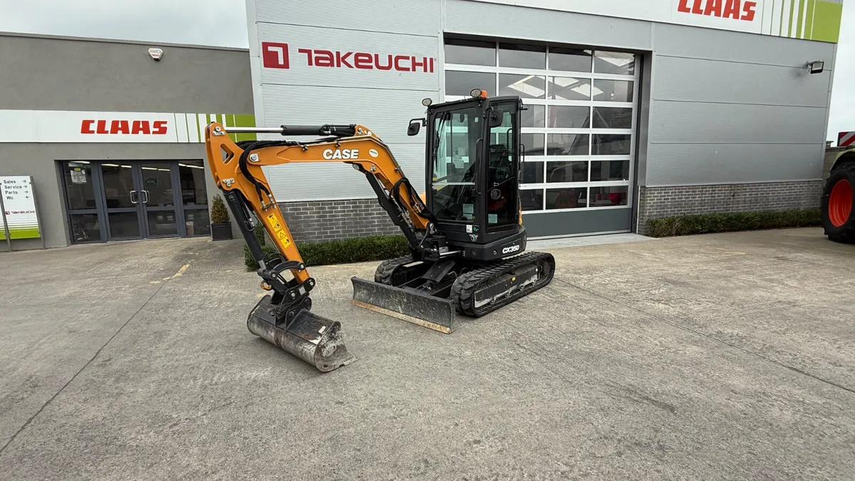 Case CX35D Mini Digger - Image 2