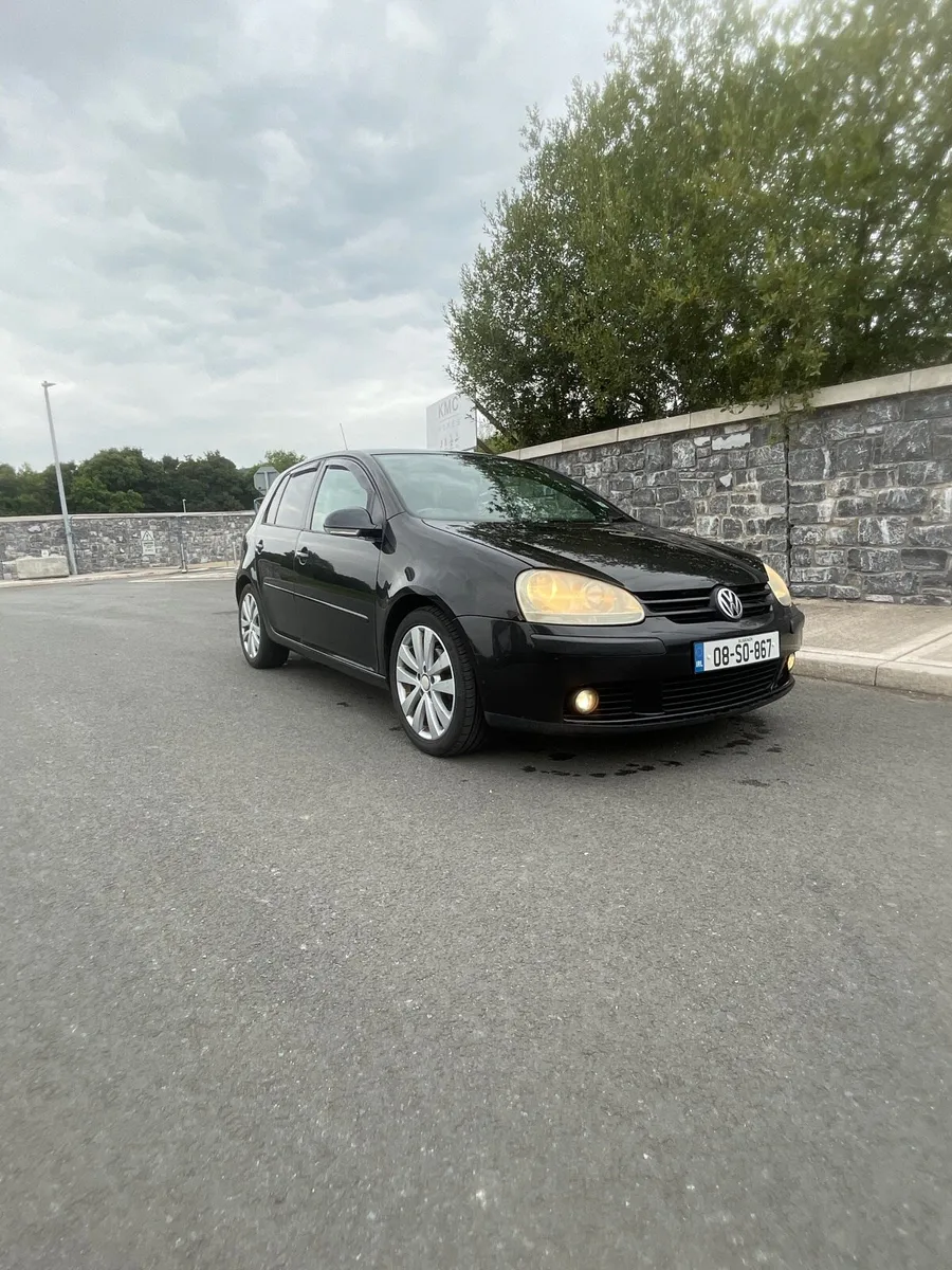 2008 Volkswagen Golf - Image 2