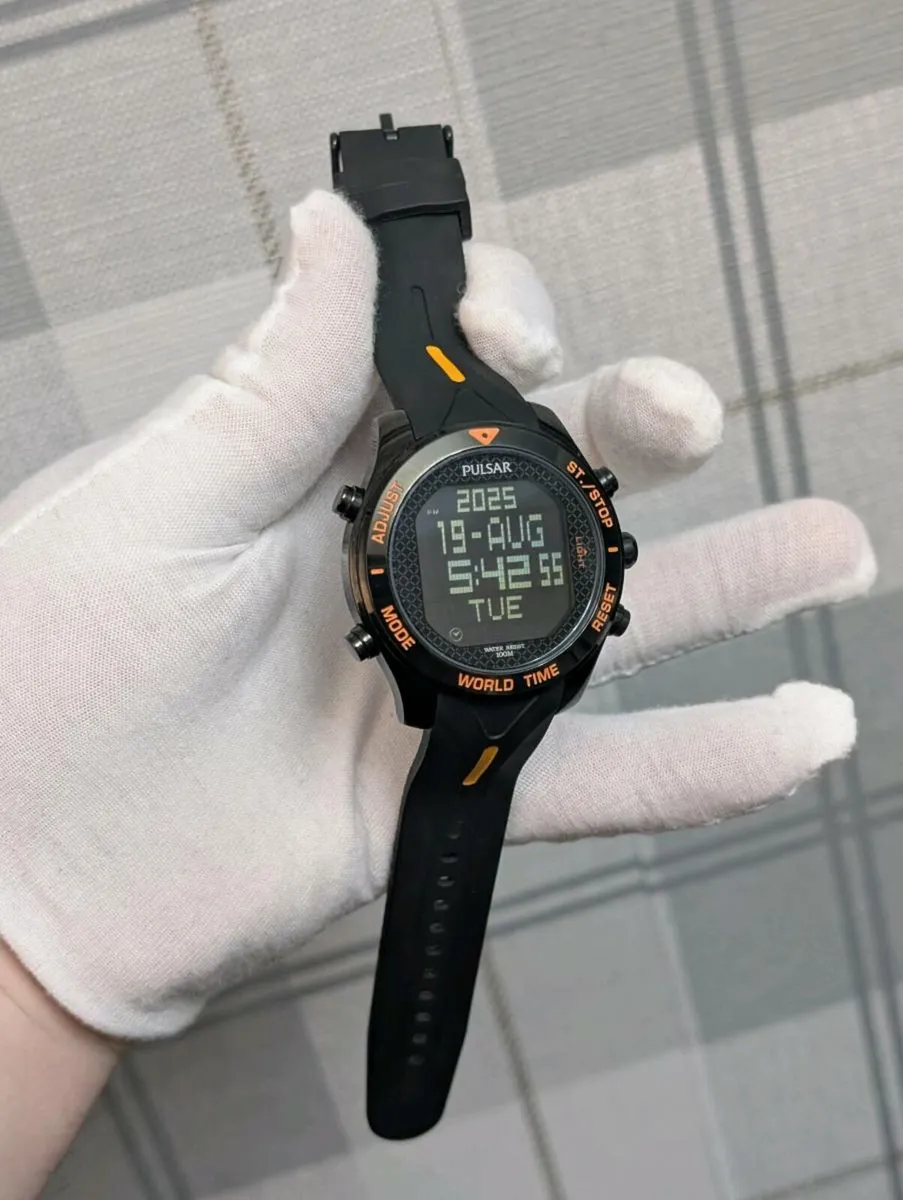 Pulsar w861-x010 rugged world time watch - Image 3