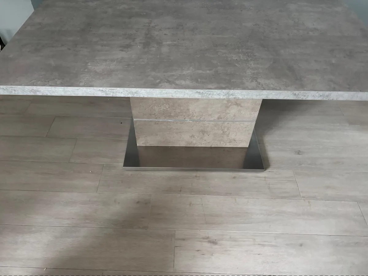 Kitchen Table - Image 3