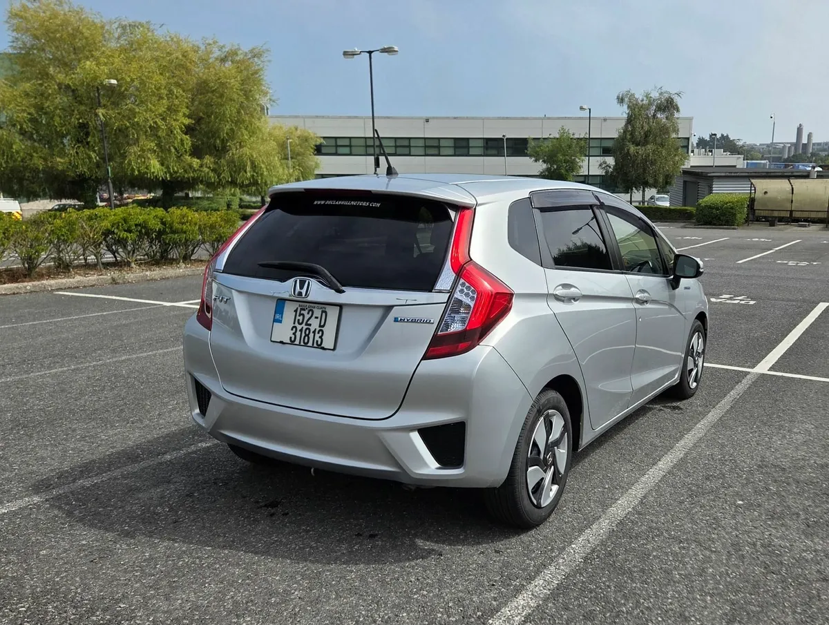 Honda Fit 2015 - Image 2