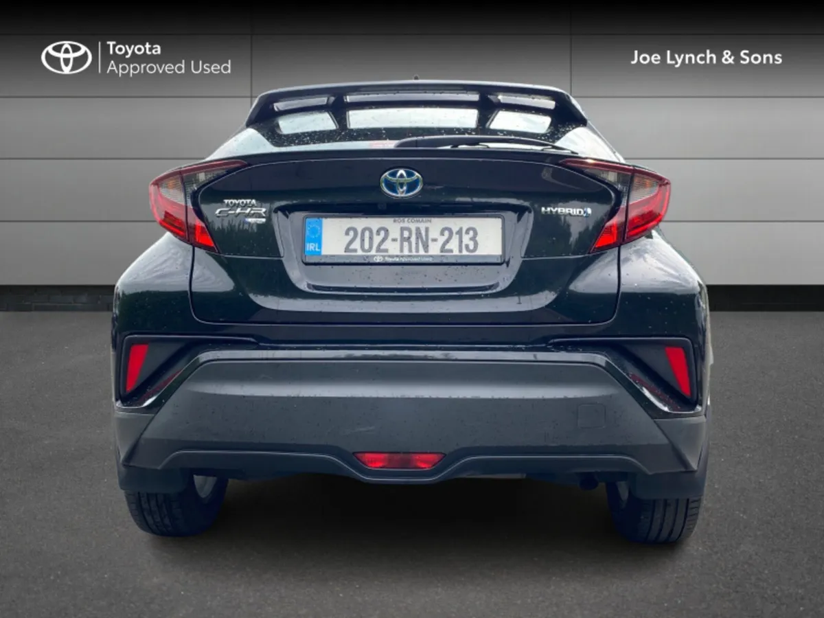 Toyota C-HR 1.8 HYBRID LUNA 4DR AUTO - Image 4