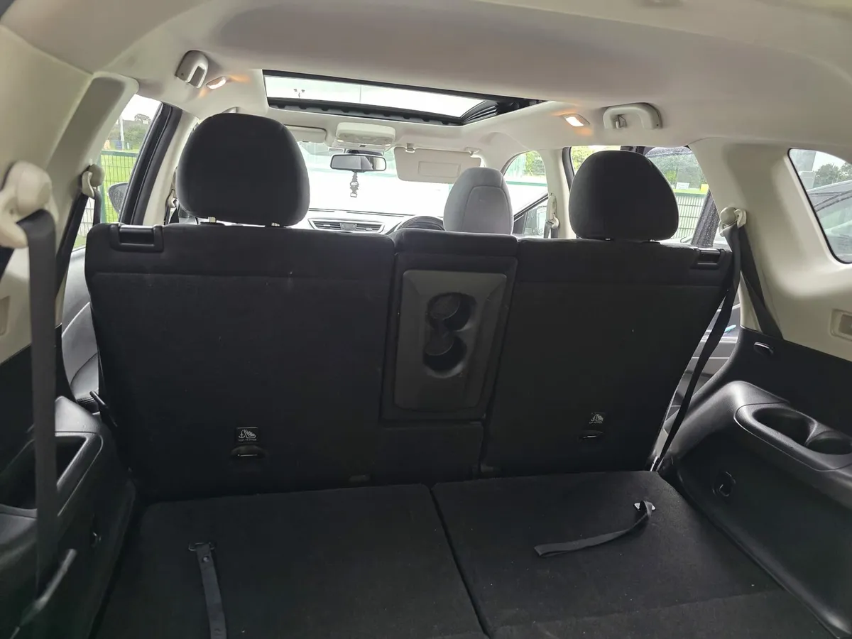 Car - Image 2