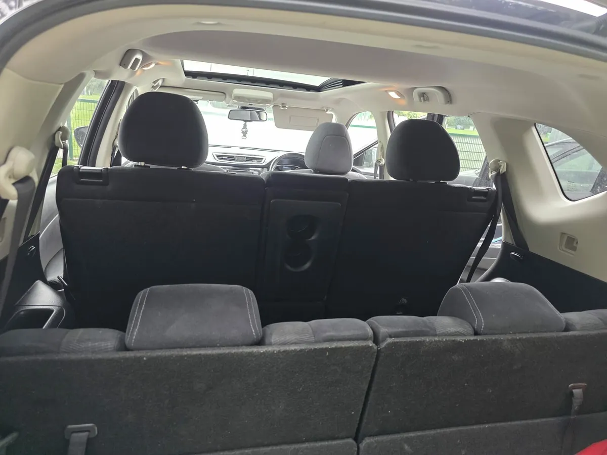 Car - Image 3