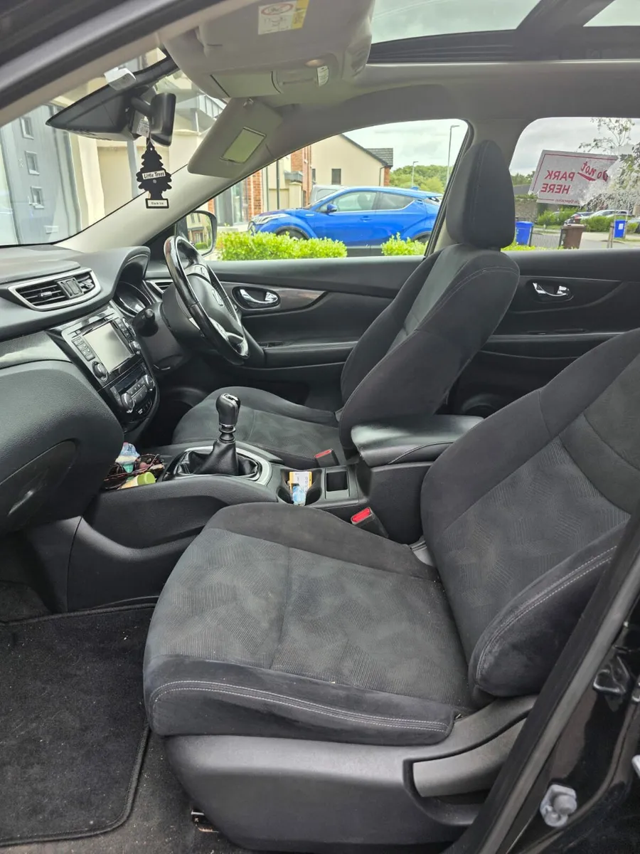Car - Image 4