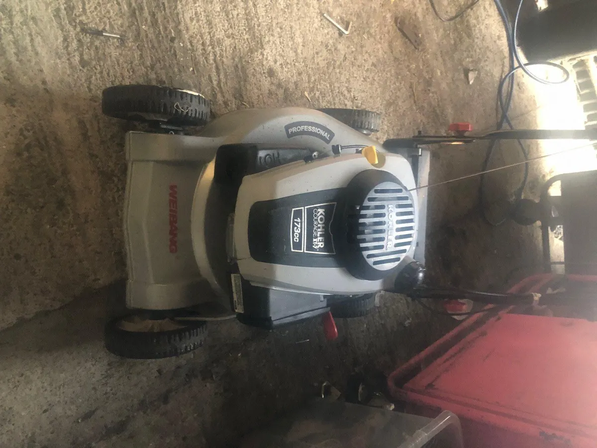 self drive lawmower with Warranty €250 - Image 2