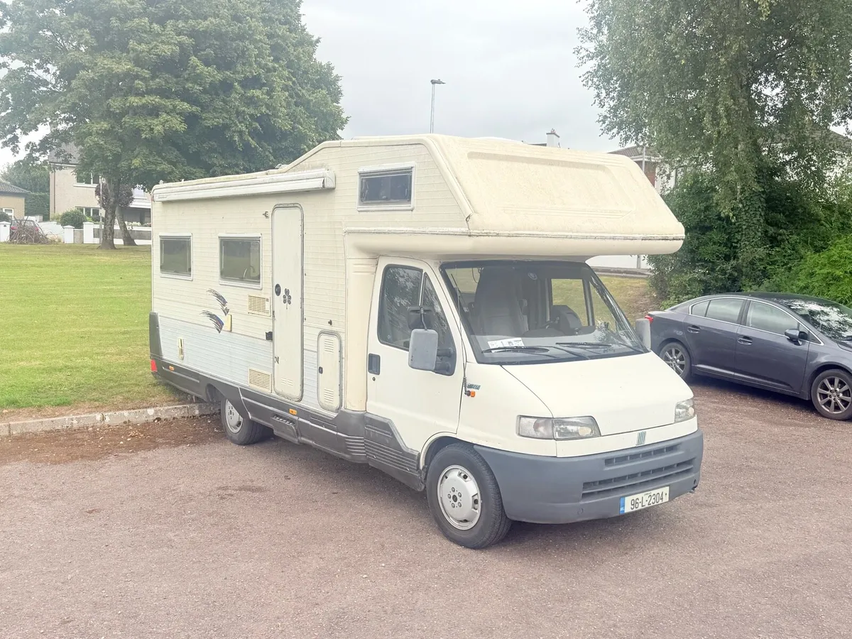 1996 fait Ducato 6-berth u shaped lounge area - Image 2