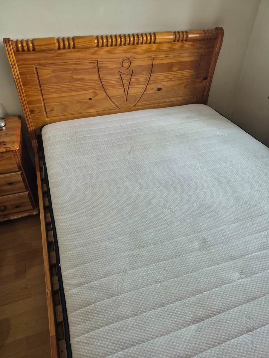 Double bed with mattress - Image 4