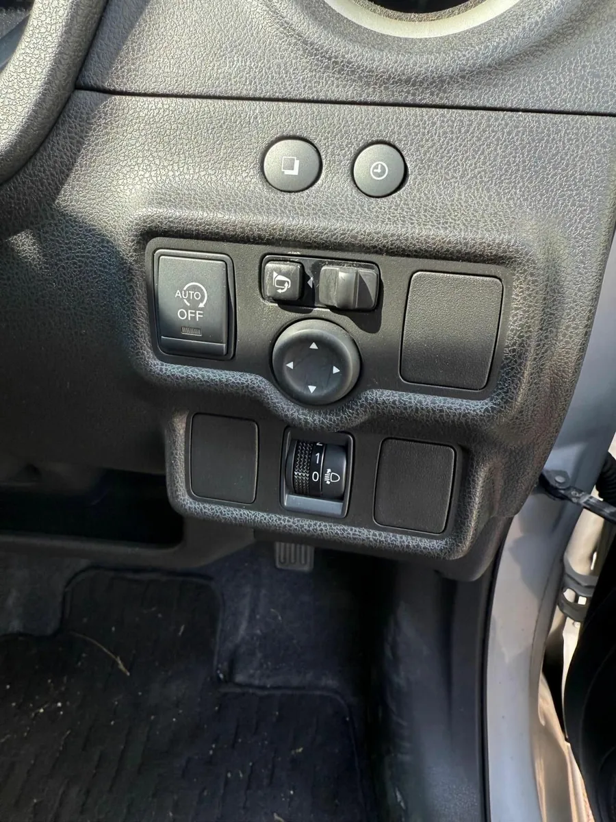 Nissan Note 2014 Automatic 1.2L - Image 2