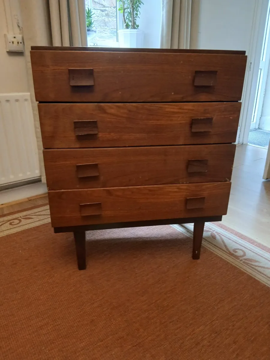 Mid century chest of drawers solid and sturdy need - Image 2