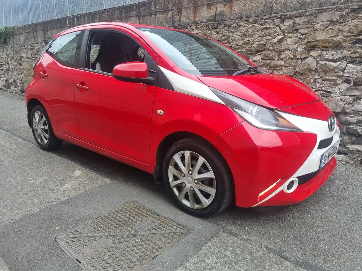 Toyota Aygo 2016 AUTOMATIC - Image 2